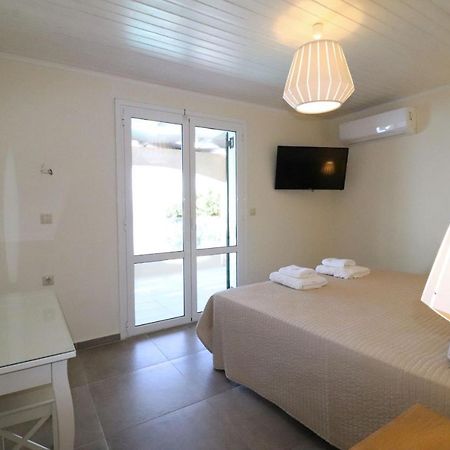Villa Faiax Pyrgi  ภายนอก รูปภาพ