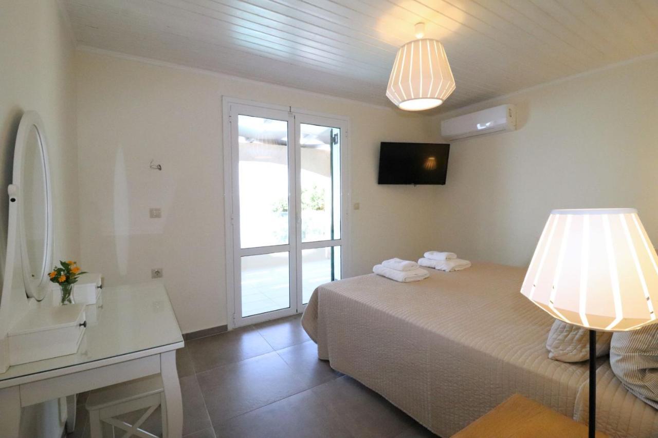 Villa Faiax Pyrgi  ภายนอก รูปภาพ