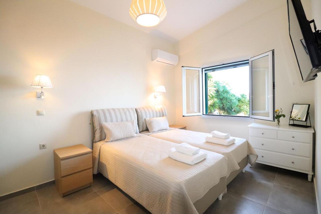 Villa Faiax Pyrgi  ภายนอก รูปภาพ