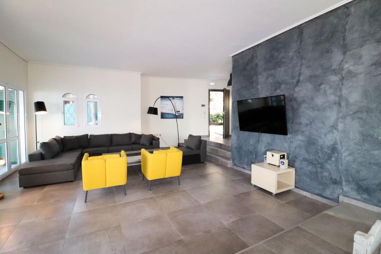 Villa Faiax Pyrgi  ภายนอก รูปภาพ